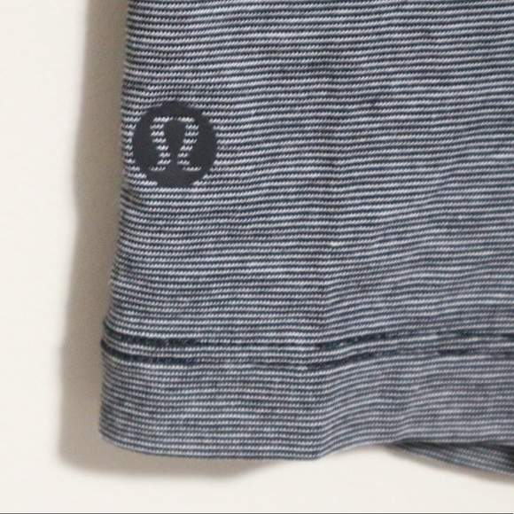 Lululemon (Men’s) Large T-shirt - Picture 5 of 8